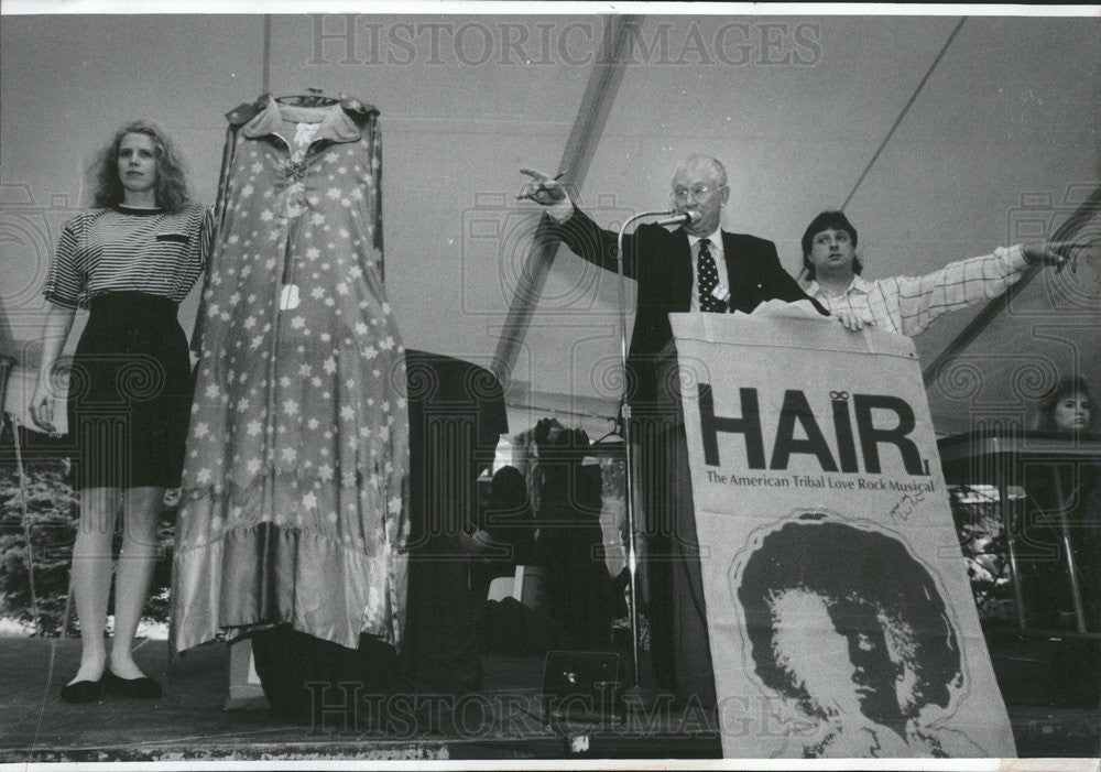 1991 Press Photo Wally Lieberman Michael Butler Fashion Designer - Historic Images