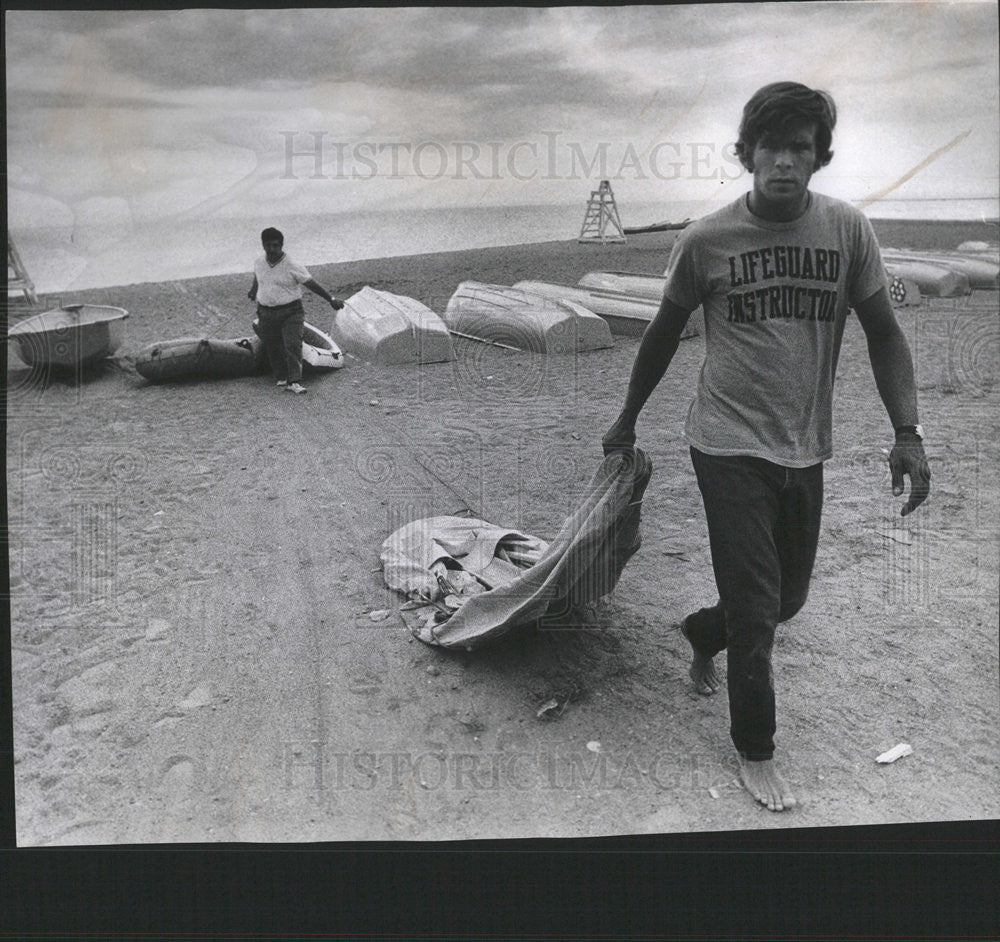 1973 Press Photo Robert DeRouin Steve Lascola Beach Guard - Historic Images