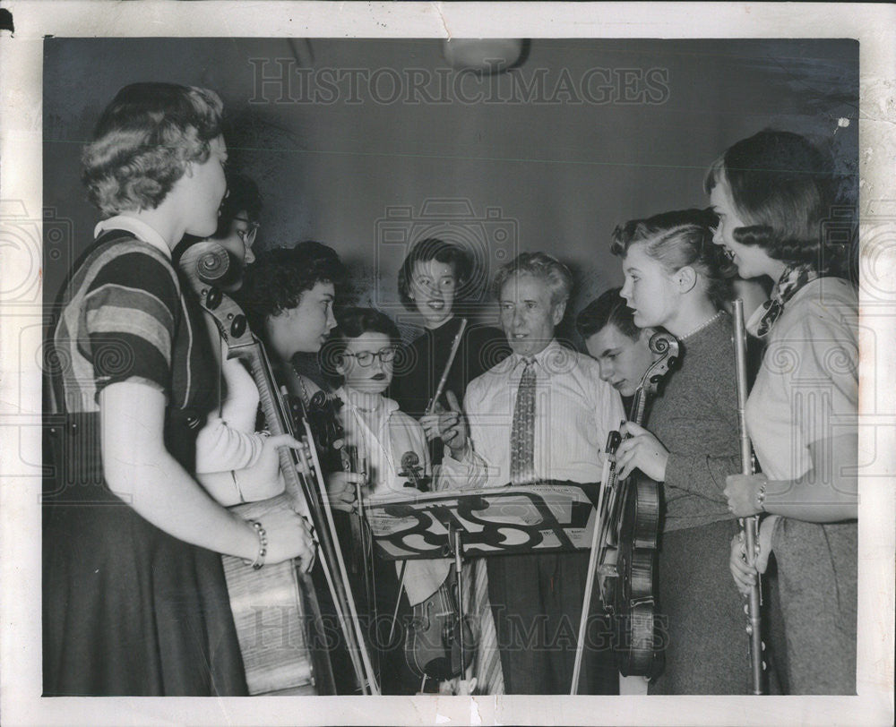 1955 Press Photo Desire Defauw Belgian conductor Orchestra Hall greater Chicago - Historic Images