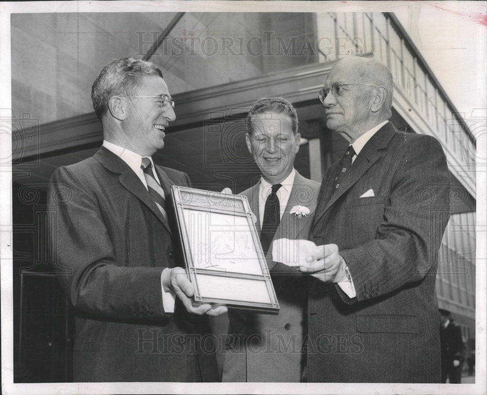 1958 Press Photo Sterling Morton Chairman Bd Morton - Historic Images