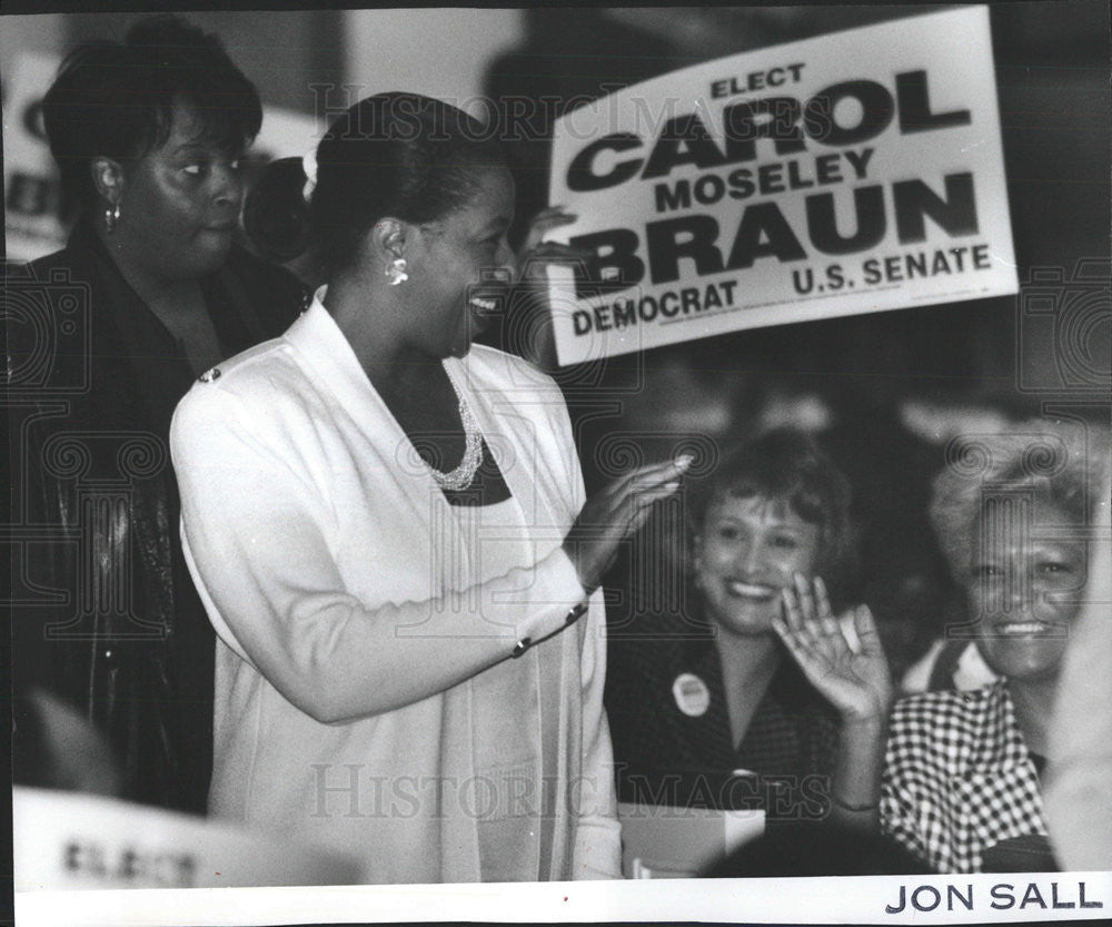 1992 Press Photo US Senate Elect Carol Moseley Arrives At Bethlehem Baptist Chur - Historic Images