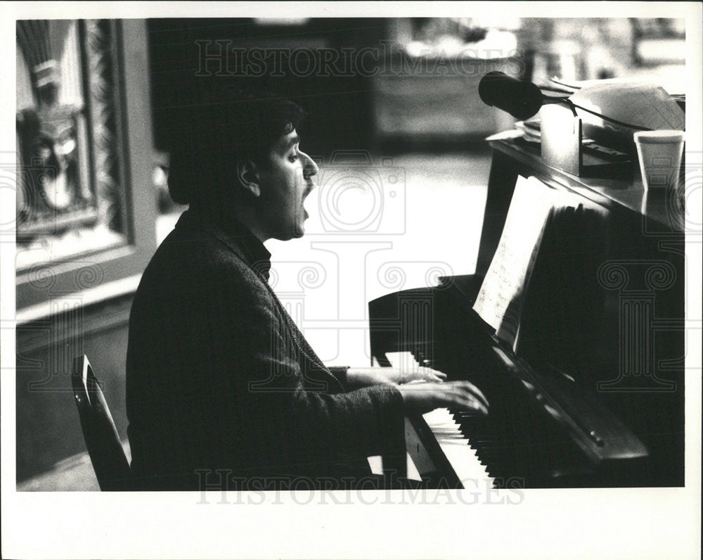 1987 Press Photo Anthony Pappano American Assistant Conductor Pianist Chicago - Historic Images