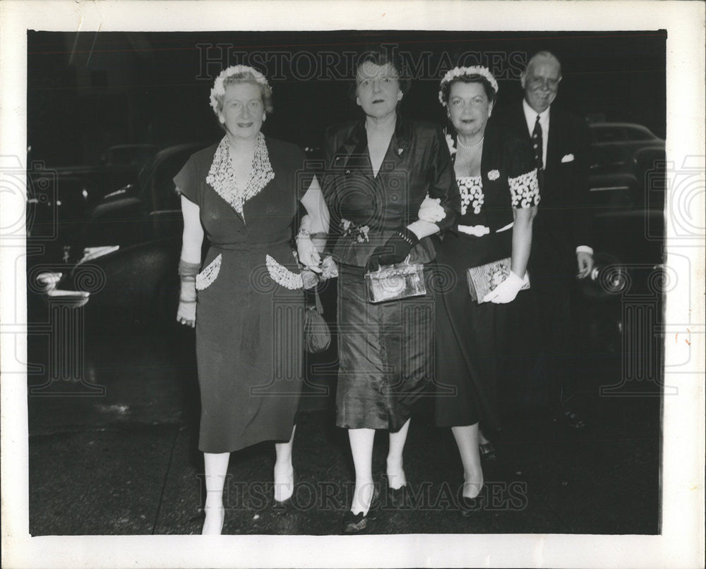 1952 Press Photo Roanoke President Mrs Herman Pevler Thomas Wagner Olga Munn - Historic Images