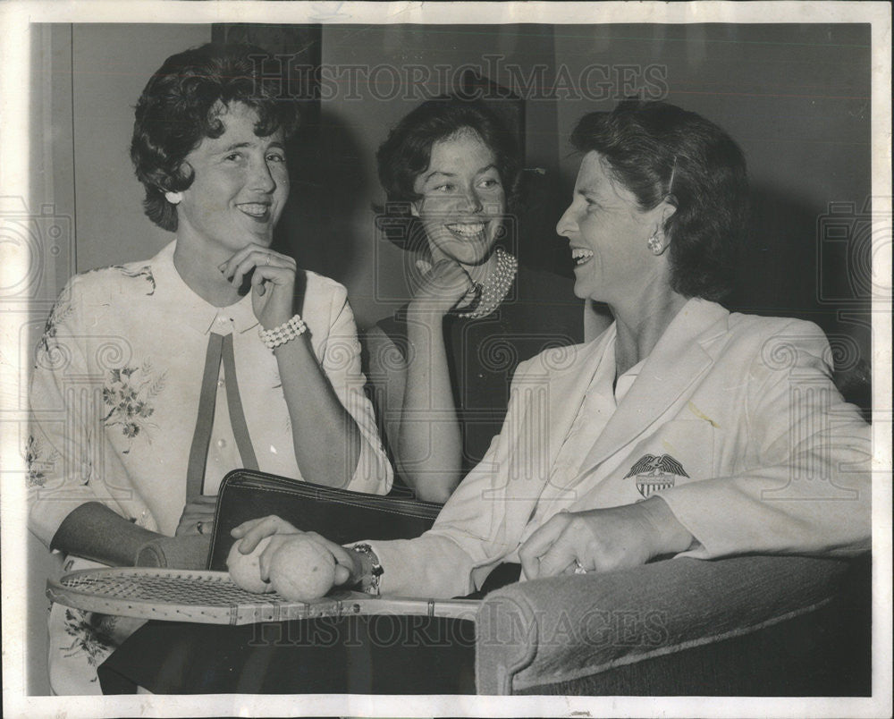 1961 Press Photo Mrs G. Plisterer Jr, Mrs H. McFarland Jr &amp; Mrs William Dupont - Historic Images