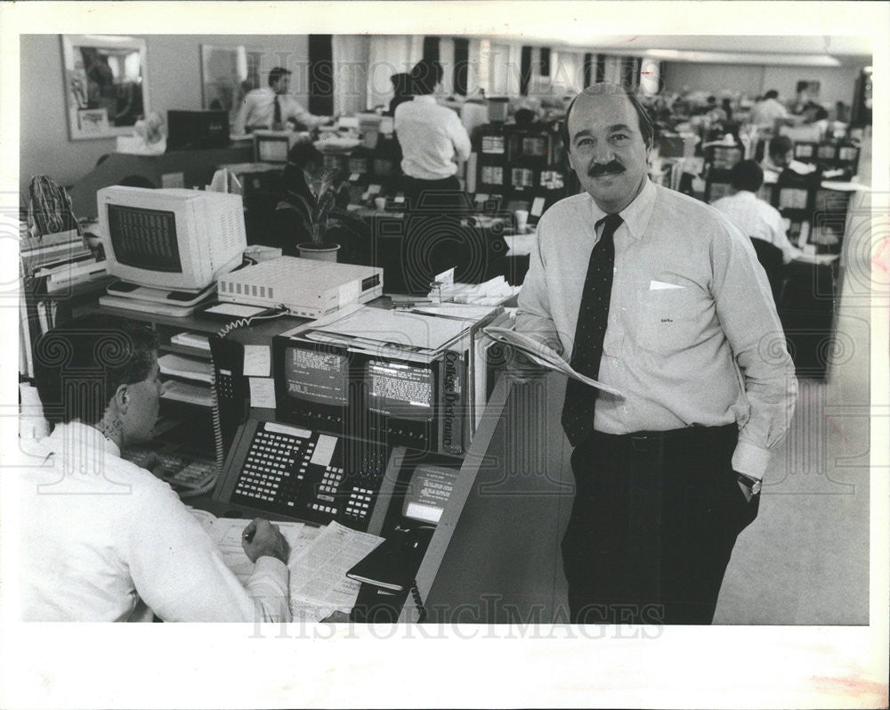 1989 Press Photo Waite Rawls Vice Chairman Continental Bank - Historic Images
