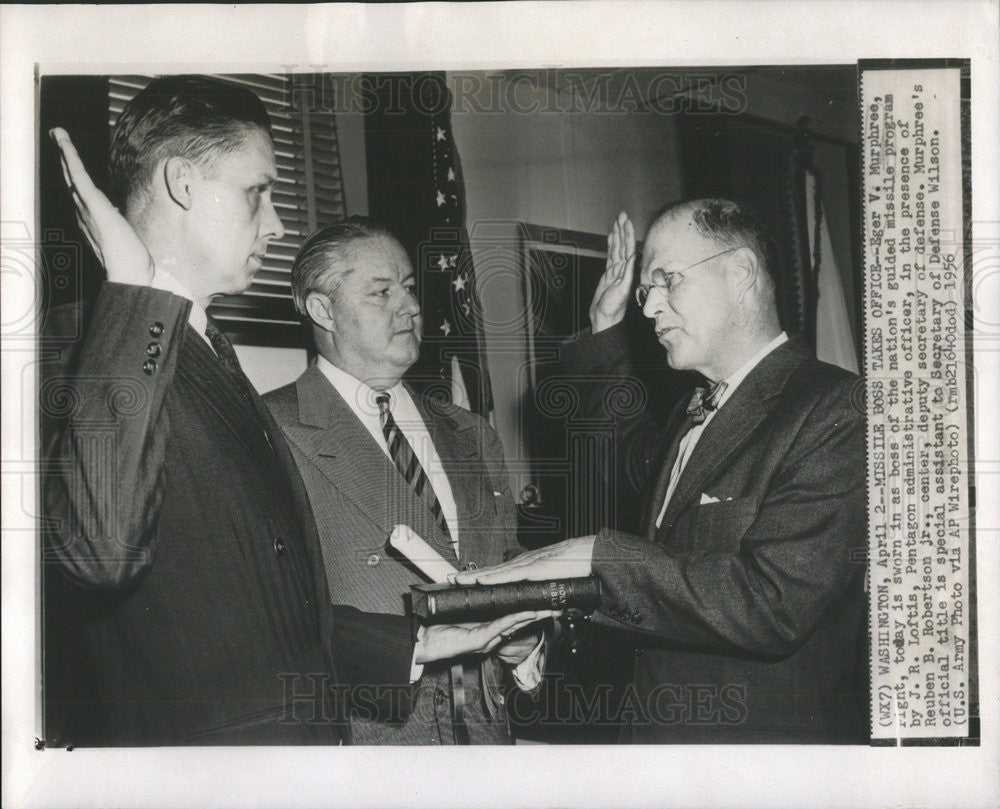 1956 Press Photo Eger Murphee Sworn In As Boss Of Guided Missile Program - Historic Images