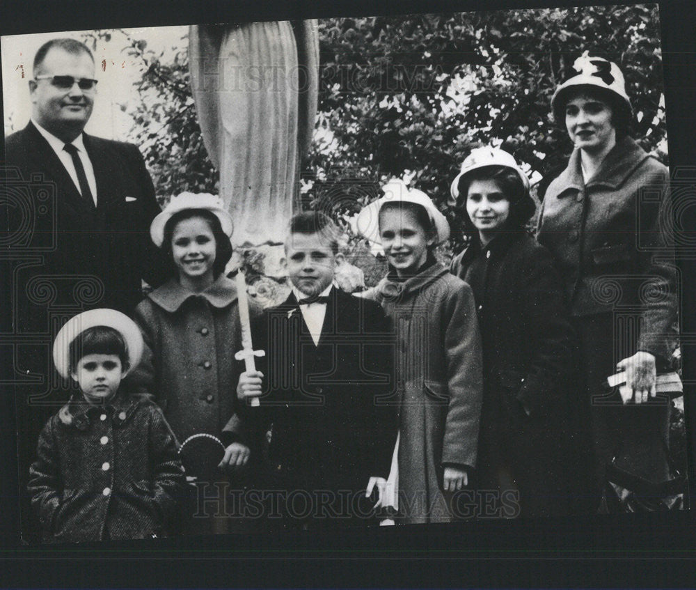 1964 Press Photo Major Paonessa Family Portrait Chicago Commendation Medal - Historic Images