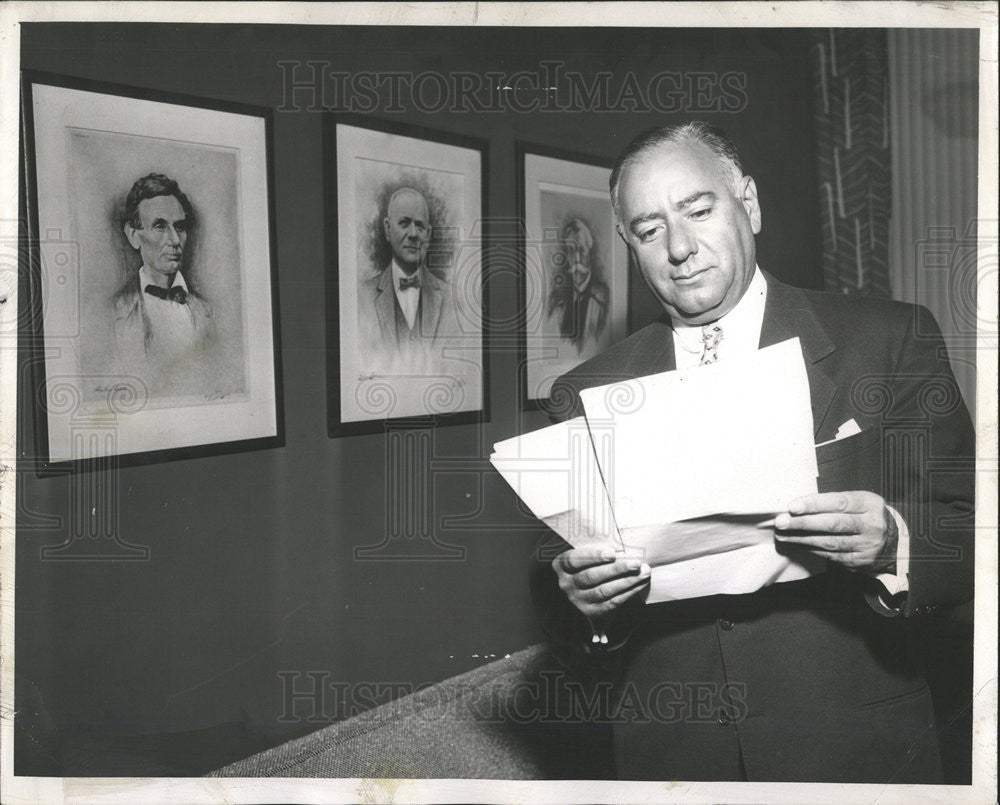 1956 Press Photo Harold L. Perlman Lawyer Businessman - Historic Images