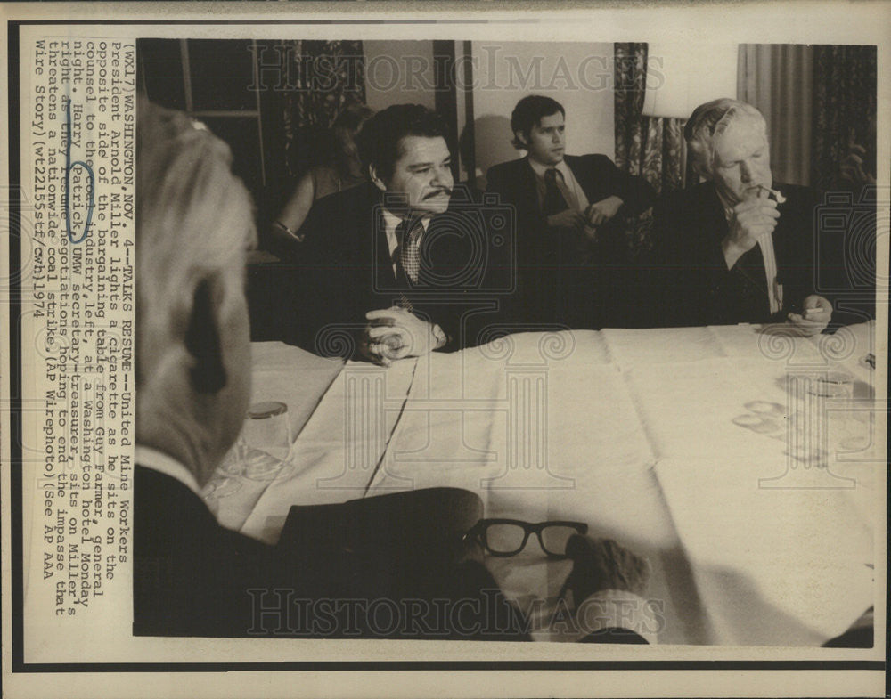 1974 Press Photo Harry Patrick umw secretary treasurer - Historic Images