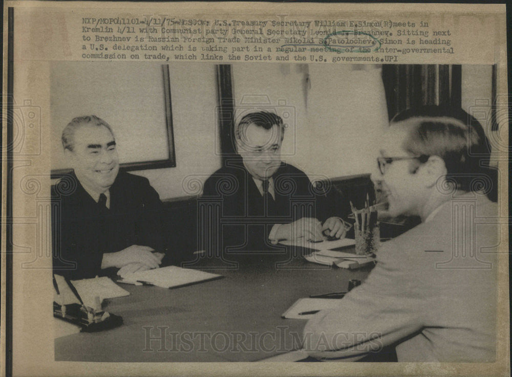 1975 Press Photo Treasury Secretary Simon Meeting Patolochev Brezhnev - Historic Images