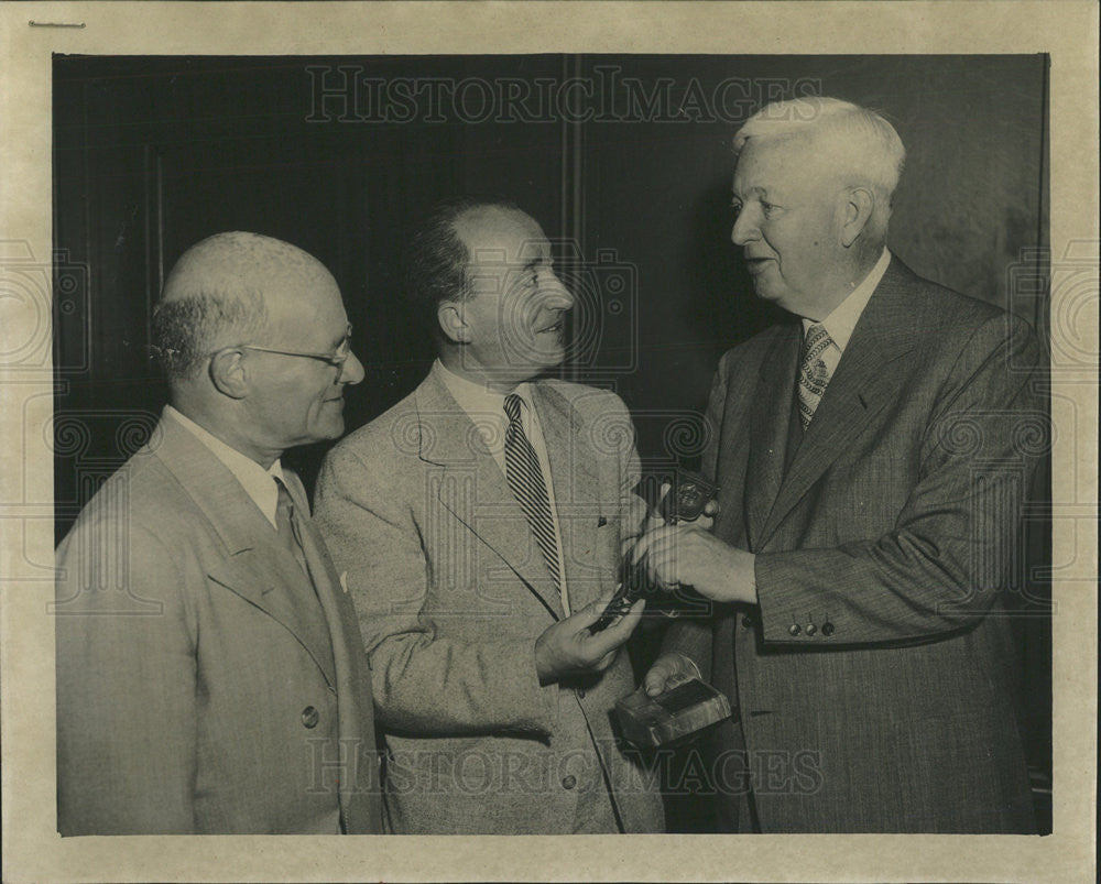 1951 Press Photo Yehuda nedivi director tel Aviv - Historic Images