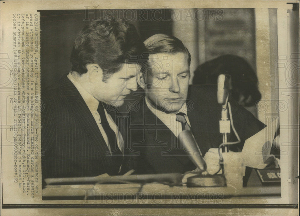 1969 Press Photo Senator Edward M. Kennedy Charles H. Percy Senate Hunger Comm. - Historic Images