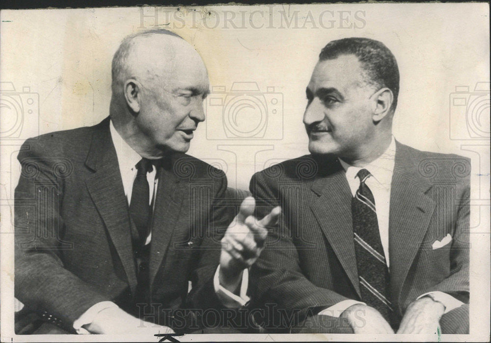 1960 Press Photo Pres Eisenhower Confers With Pres Gamal Abdal Nasser Of United - Historic Images