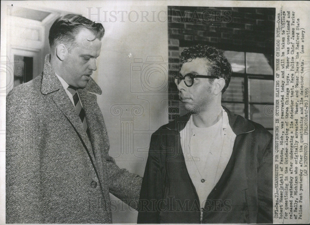 1955 Press Photo Owen Robert Moser Police Chief James Parker Holly Michigan - Historic Images