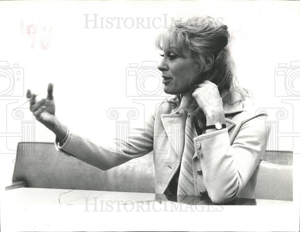 1977 Press Photo Actress Lois Nettleton - Historic Images