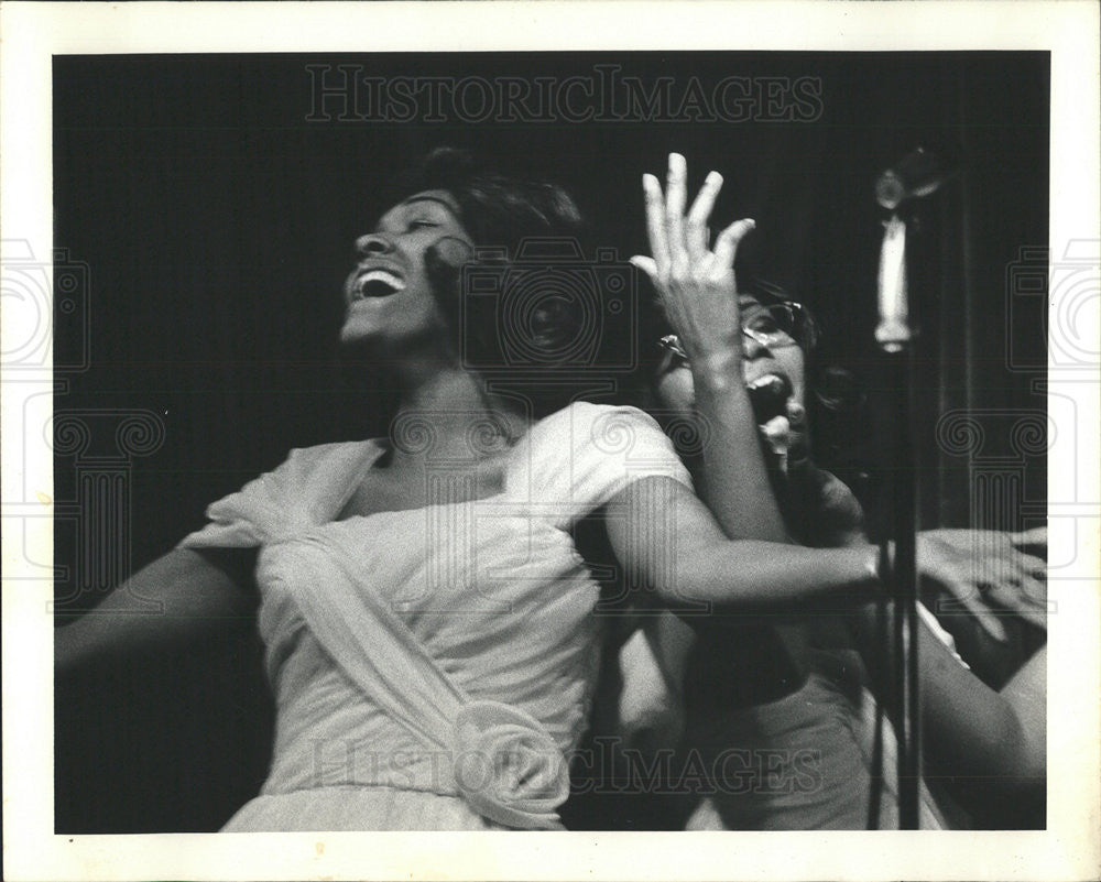 1963 Press Photo Singers Jerry Moss And Robbie Ann Drye - Historic Images