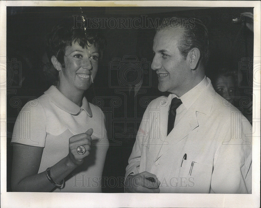 1969 Press Photo Mrs. Richard Needham Chicago Benefit Planner - Historic Images