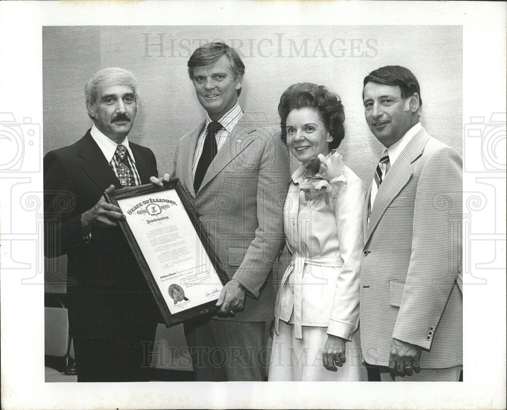 1975 Press Photo Illinois Assoc For Retarded Citizens Dir Mr Don Moss - Historic Images