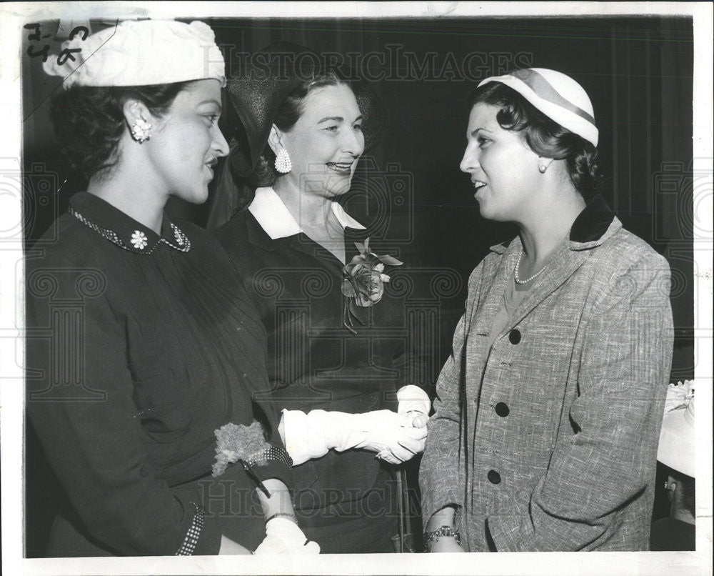1957 Press Photo Mrs Augusto Cediles,Mrs Howard Peterson,Mrs Enrico De Puga - Historic Images