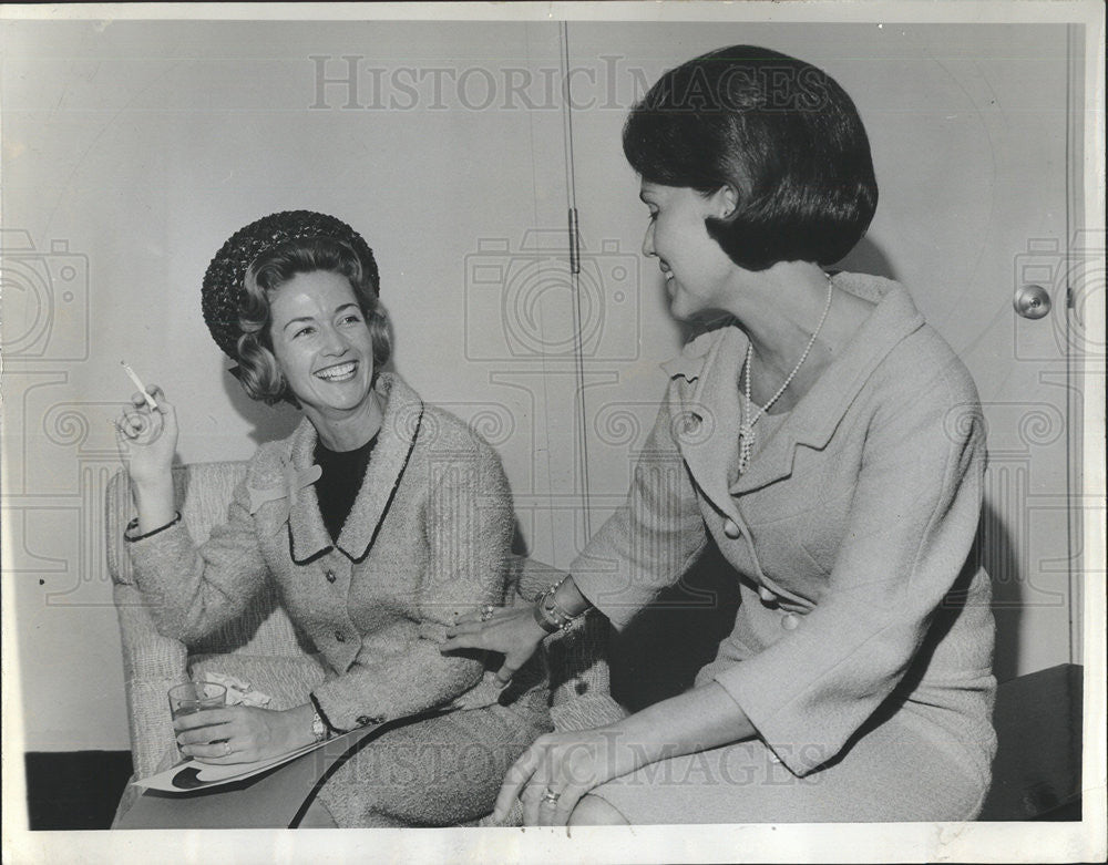 1964 Press Photo Saddle Cycle Club Mrs Pterson Mrs Robbins - Historic Images