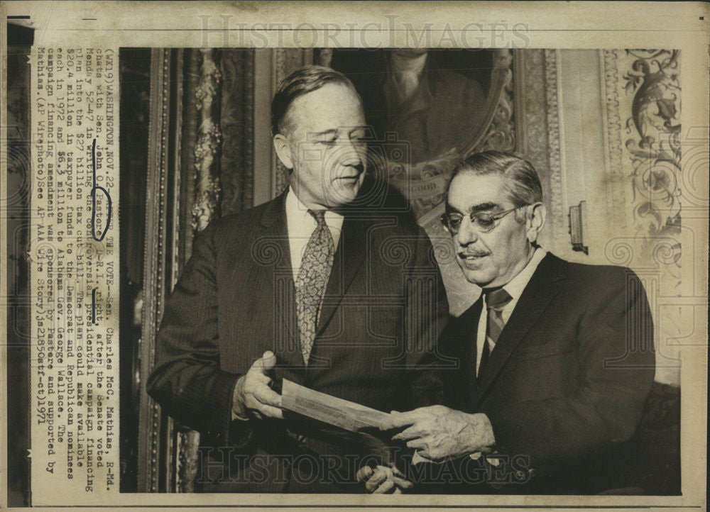 1971 Press Photo Senator Charles Mathias Senator John Pastore Senate Washington - Historic Images