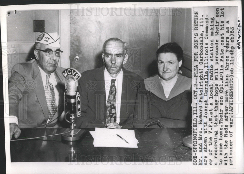 1953 Press Photo Mr and Mrs Howard Pate with Joe Carnella V.F.W. - Historic Images