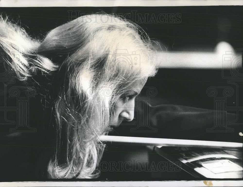 1974 Press Photo Sandy Patarino,US Billiards Tourney - Historic Images