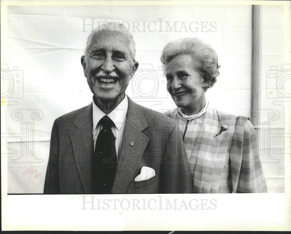 1986 Press Photo Marlin Perkins Of &quot;A Visit to Lincoln Park Zoo&quot; - Historic Images