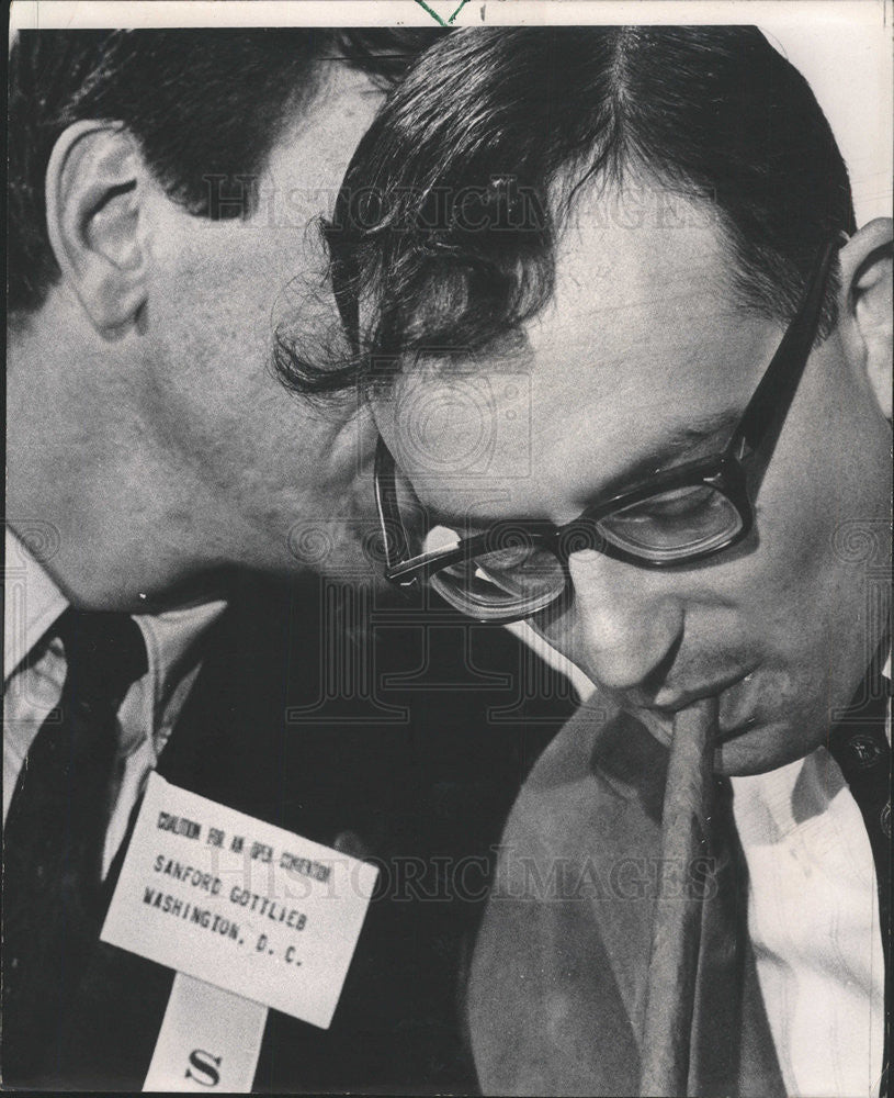 1968 Press Photo Coalition Convention Chicago Gottlieb Lowenstein Talking Quiet - Historic Images