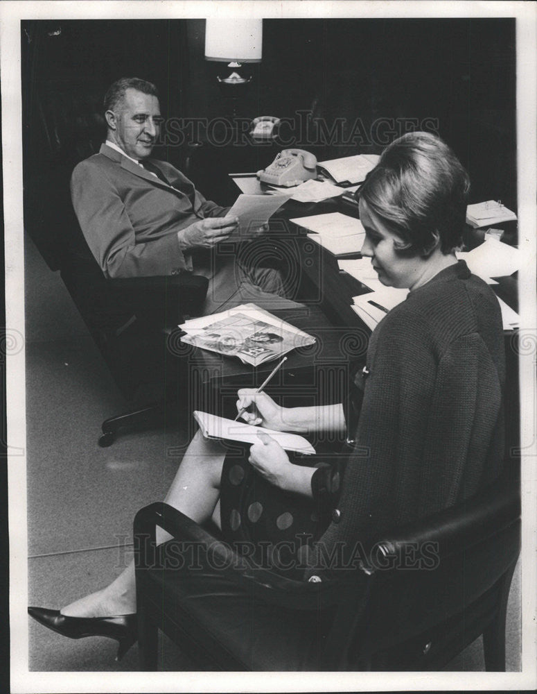 1967 Press Photo Henry H. Wilson Jr./President Board of Trade/Glenda Temple - Historic Images