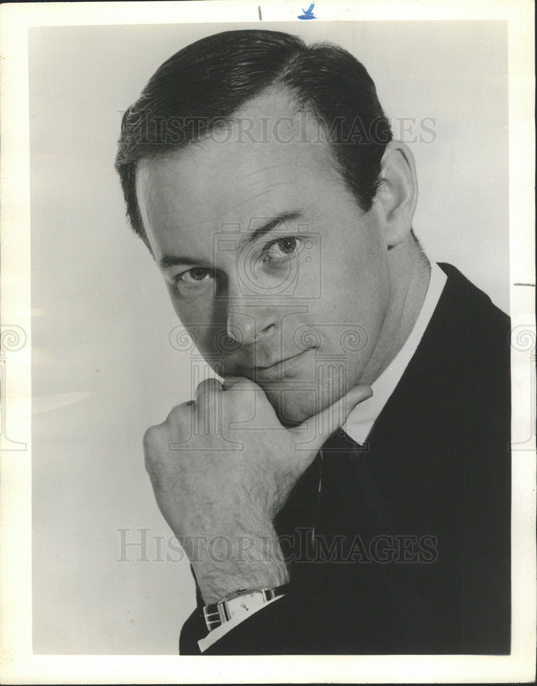 1964 Press Photo Singer John Reardon In The Marriage Of Figaro - Historic Images