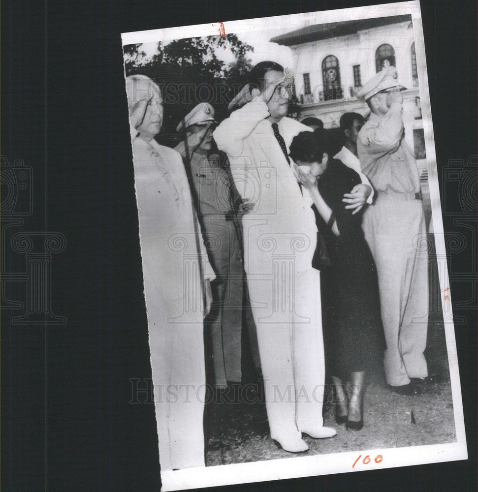 1956 Press Photo President Magsaysay Mrs. Expectaciori Camacho Manila - Historic Images