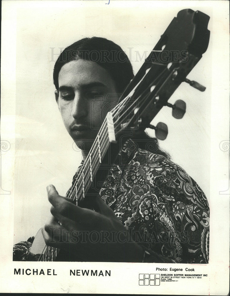 1977 Press Photo Michael Newman Guitarist - Historic Images