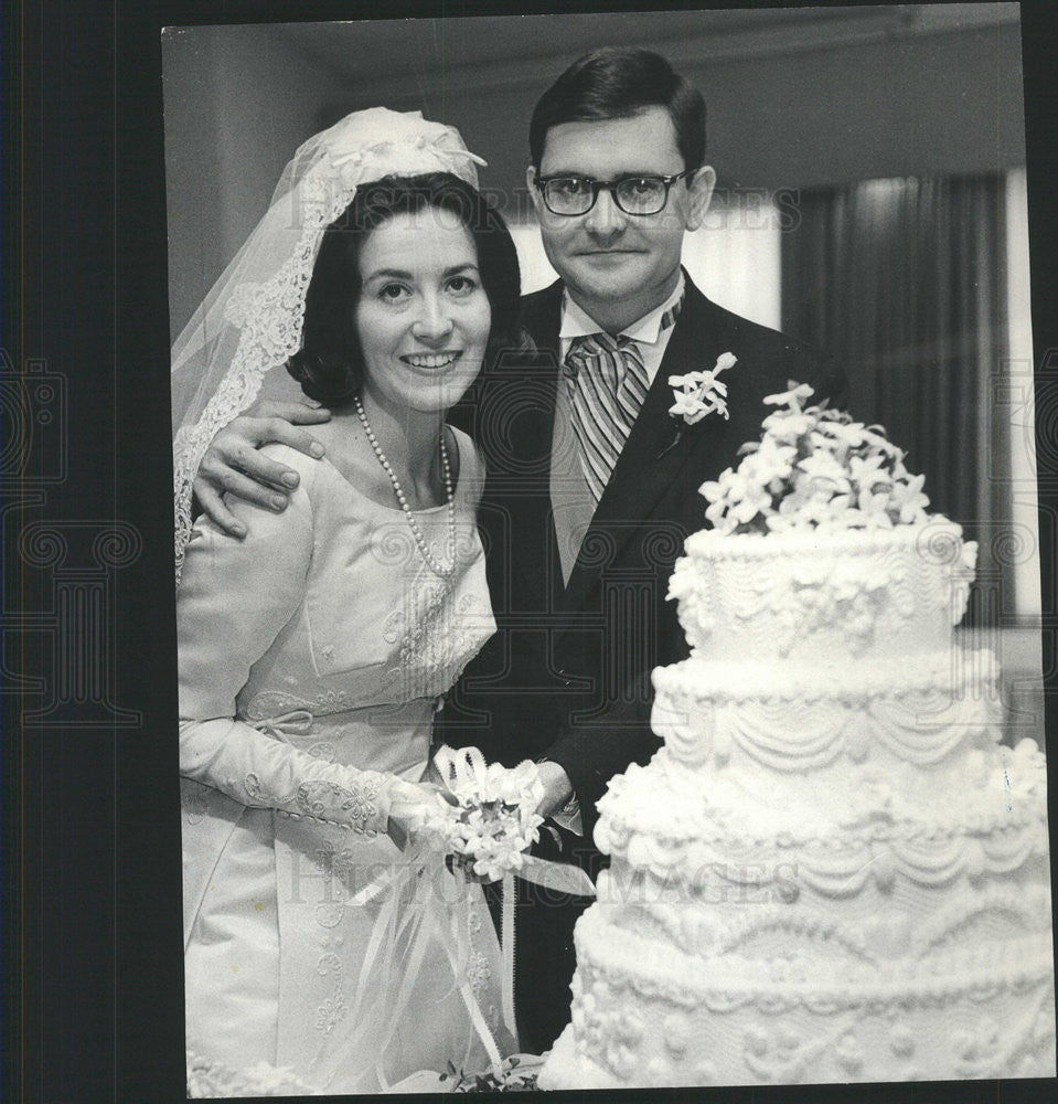 1966 Press Photo Margaret Ann Krasberg Wedding - Historic Images