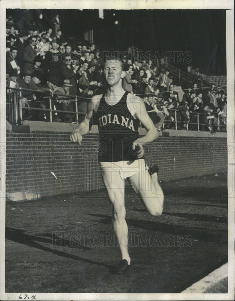 1949 Press Photo Fred Wilt University Indiana Two Mile Event Winner Penn Relay - Historic Images