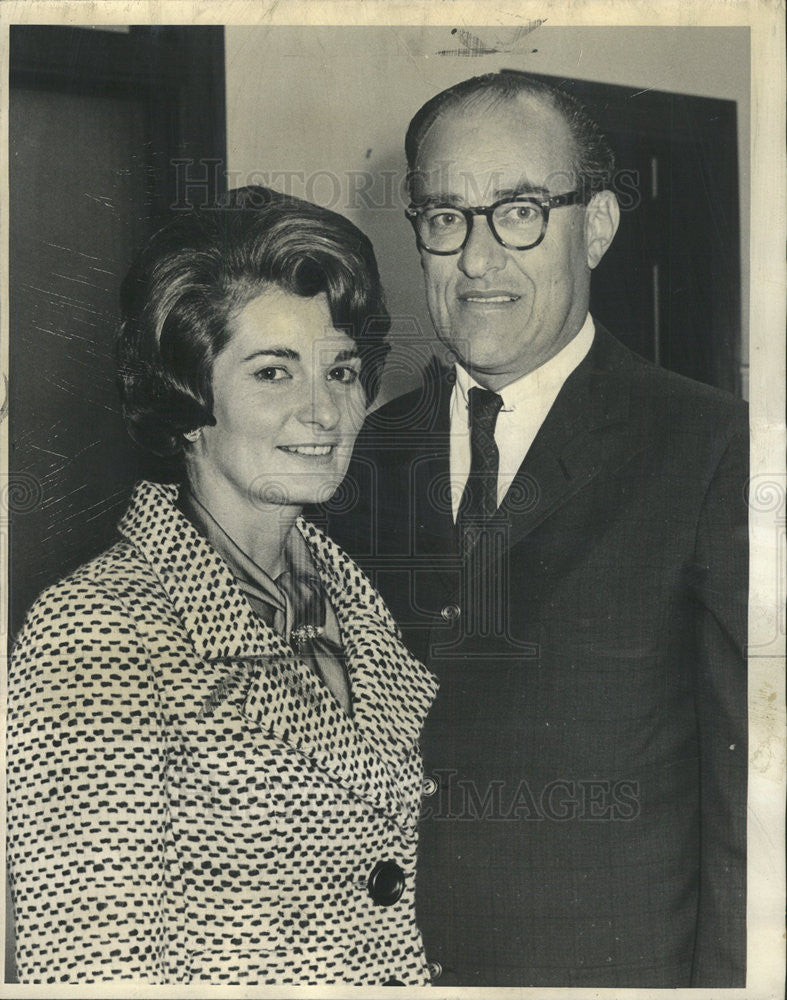 1964 Press Photo Mr and Mrs Paul van Antwerpen Chicago Wedding - Historic Images