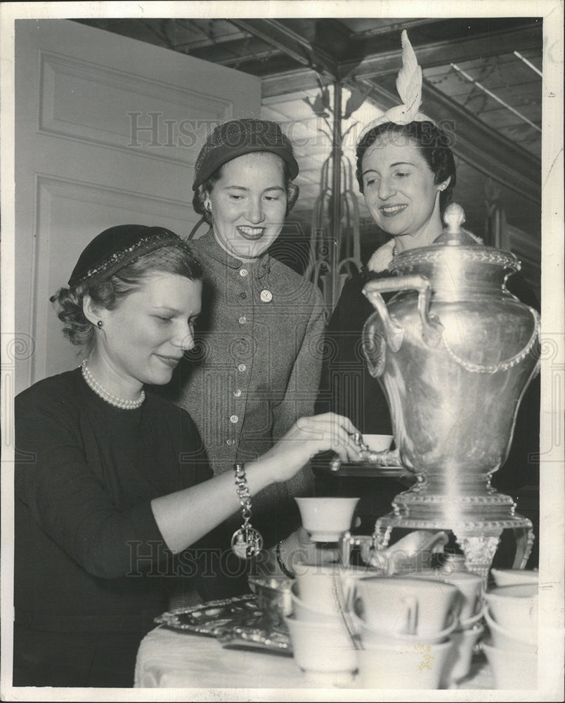 1954 Press Photo Lighthouse for the Blind, Woman&#39;s Athletic Club - Historic Images