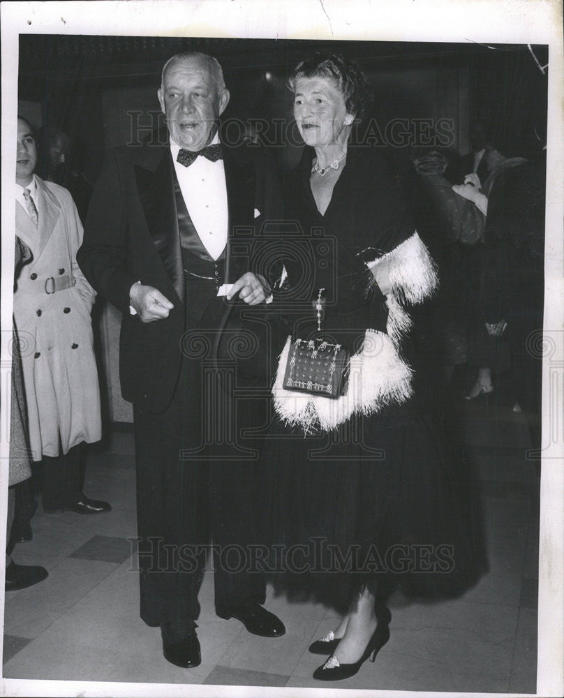 1958 Press Photo Mr. and Mrs. Joseph Magnus Chicago Socialite - Historic Images