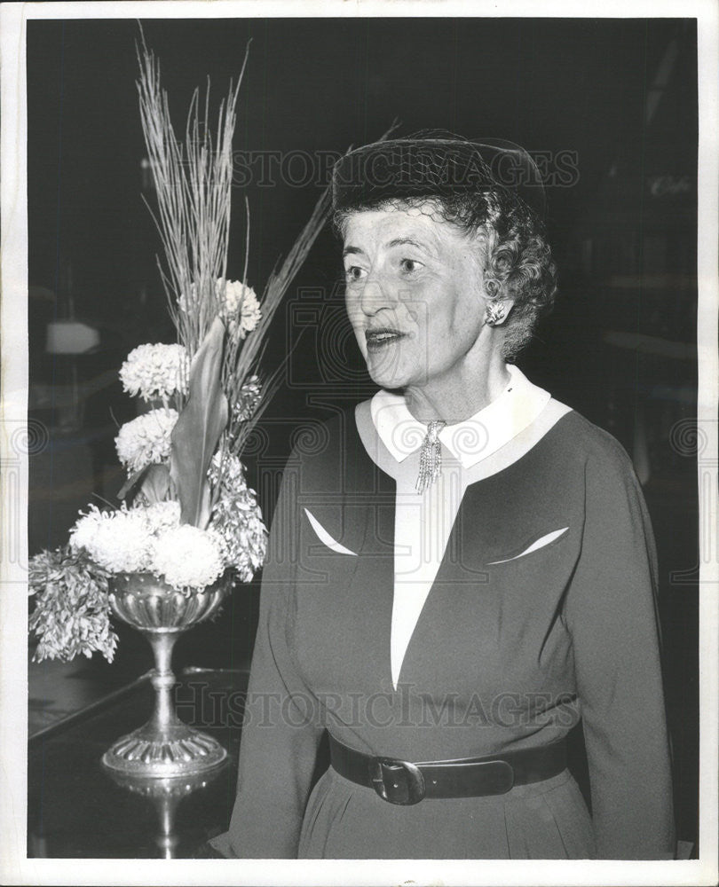 1957 Press Photo Mrs. Joseph Magnus - Historic Images