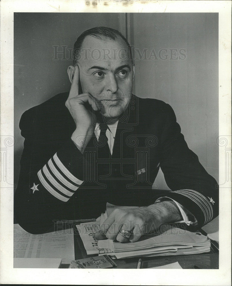 1942 Press Photo Leland P. Lovette US chief navy captain La Salle hotel - Historic Images