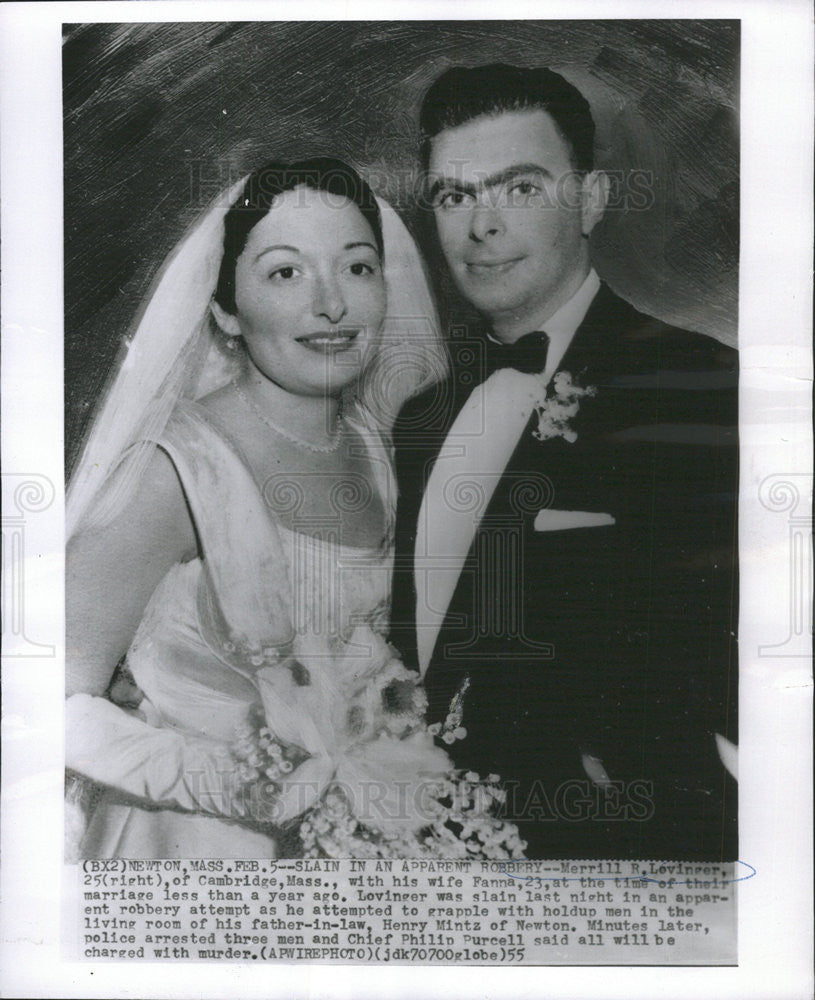 1955 Press Photo Merrill R Lovinger with wife Fanna marriage Cambridge Mass - Historic Images