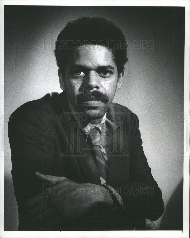 1971 Press Photo Walter Lowe Sun Times Reporter - Historic Images