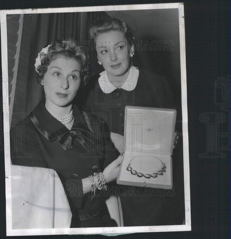 1958 Press Photo Mrs. Fred A. Nachman Jr Chicago City Illinois Socialite - Historic Images