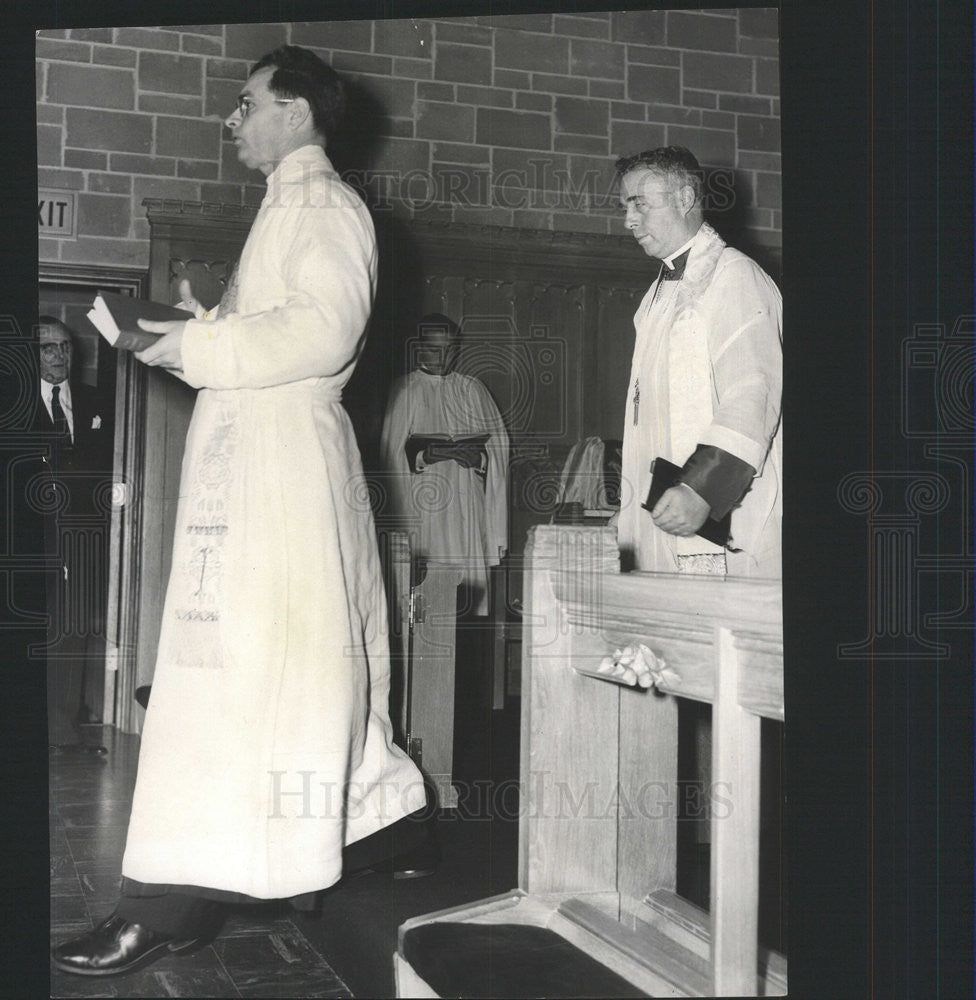 1954 Press Photo Rev Sherman S. Newton &amp; Rev G. Francis Burrill Chicago Bishop - Historic Images