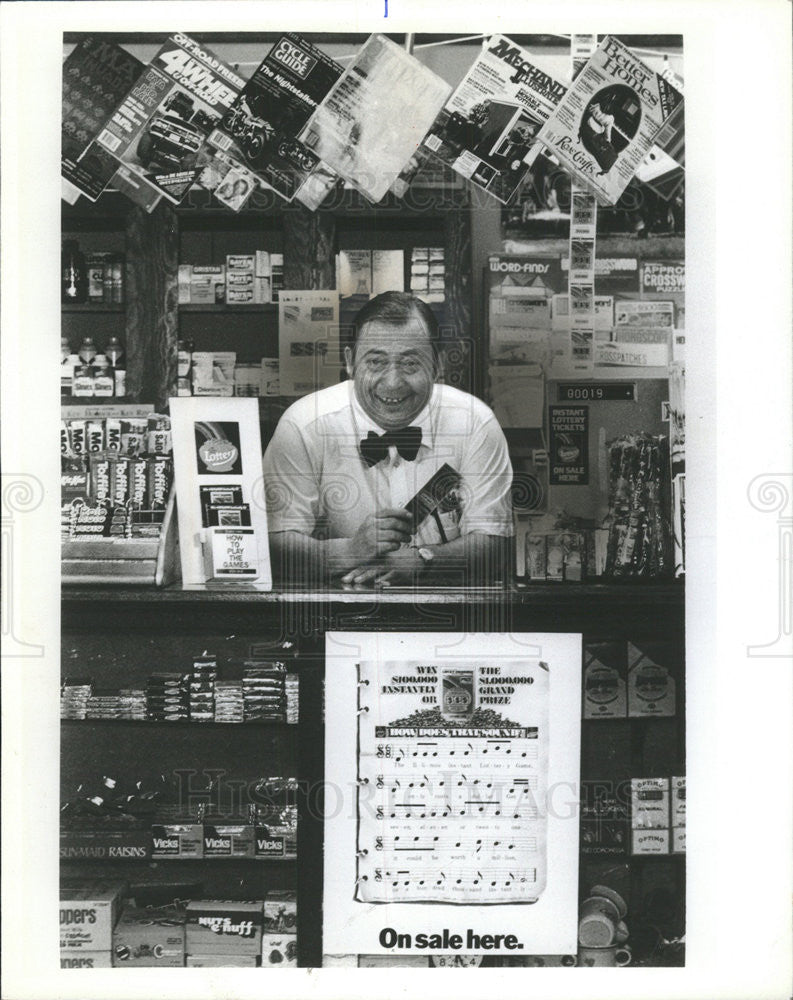 1982 Press Photo ALEX MARKOFF LLINOIS LOTTERY - Historic Images