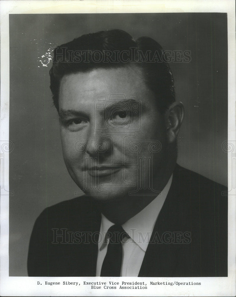 1969 Press Photo Eugene Sibery Executive Vice President Blue Cross Association - Historic Images