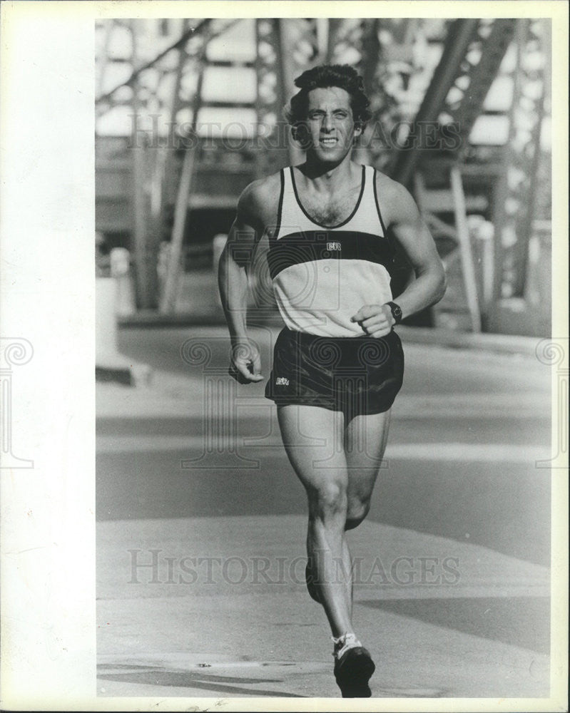 1984 Press Photo Jerry Sider,runs 15-20 miles a day - Historic Images