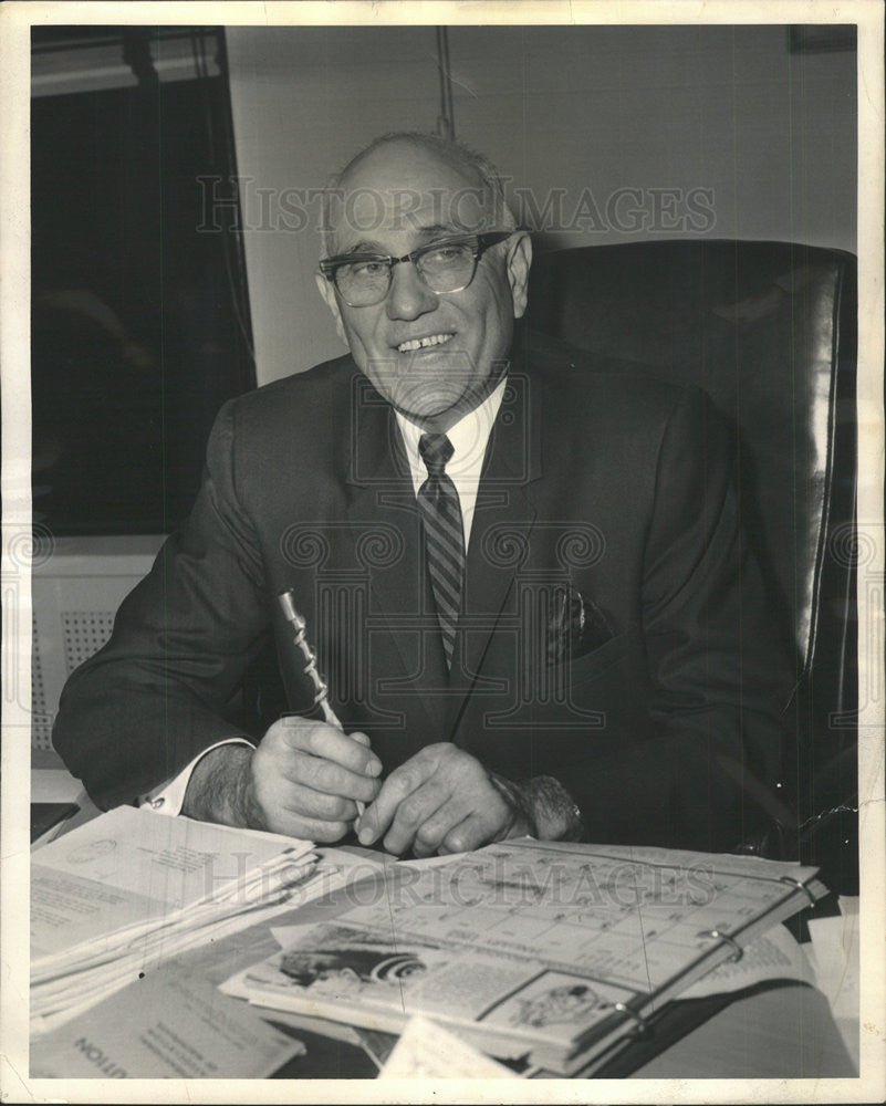 1966 Press Photo Paul L. Siemiller,Natl machinist&#39;s Union - Historic Images