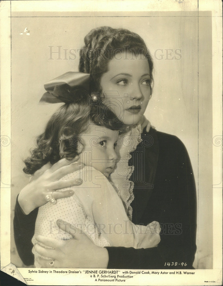 1933 Press Photo Sylvia Sydney and Mary Astorin &quot;Jennie Gerhardt&quot; - Historic Images