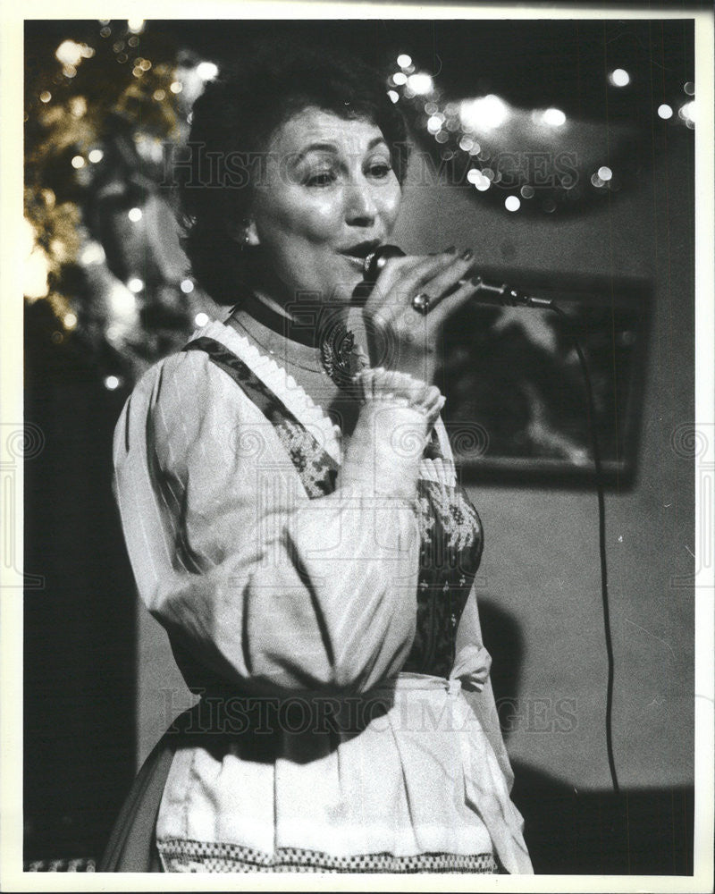 1983 Press Photo Heidi Siewgrt,singer - Historic Images